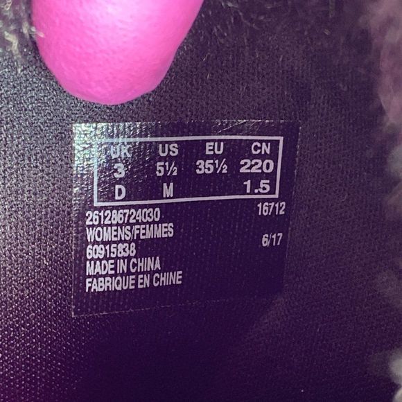 Clarks Cloudsteppers Womens Black Ankle Booties Size 5.5M Faux Fur Trim Pull On - Picture 12 of 12